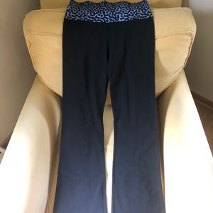 Lululemon yoga pants